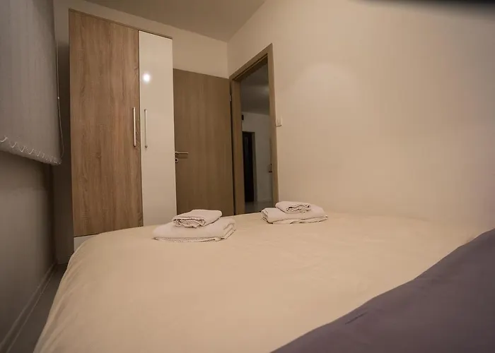 Spasojevic 아파트 *